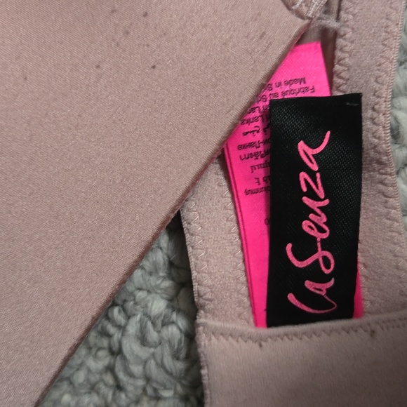 La senza bras...black and biege - Picture 4 of 5